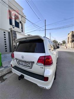 تويوتا لاندكروزر